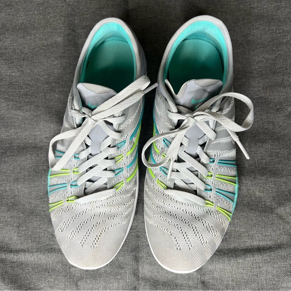 Nike “Free” TR6 in Gray with Neon Details Size 6.5 - Picture 4 of 15